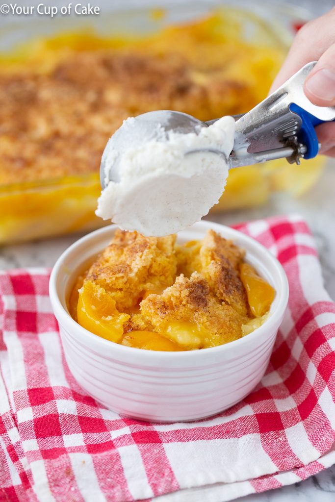 The easiest Peach Cobbler recipe