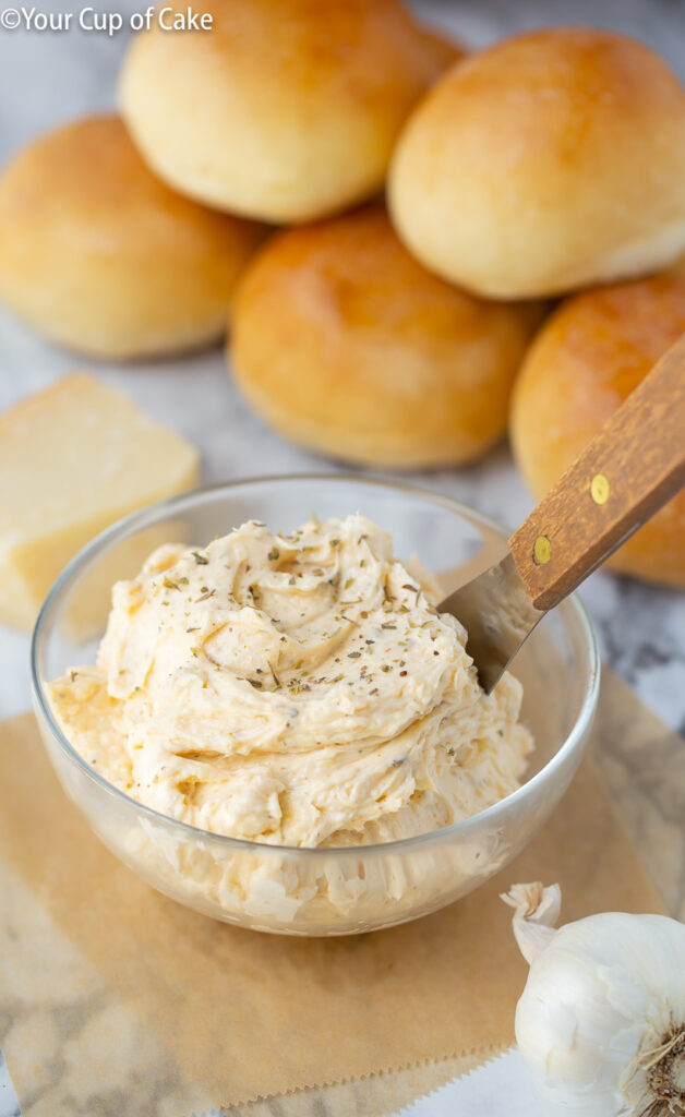 I'm IN LOVE with this butter! 5 Minute Garlic Parmesan Butter!