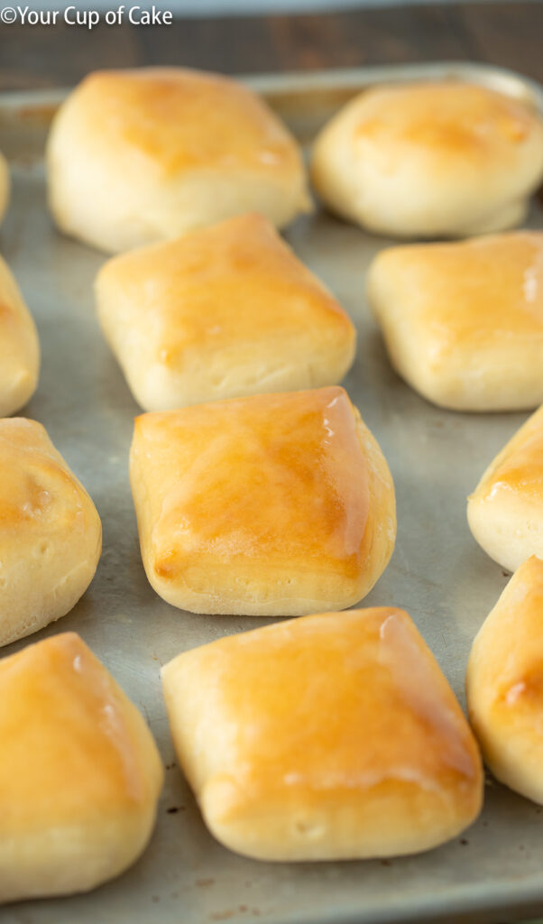 LOVE these Copycat Texas Roadhouse Rolls! This recipe is the best