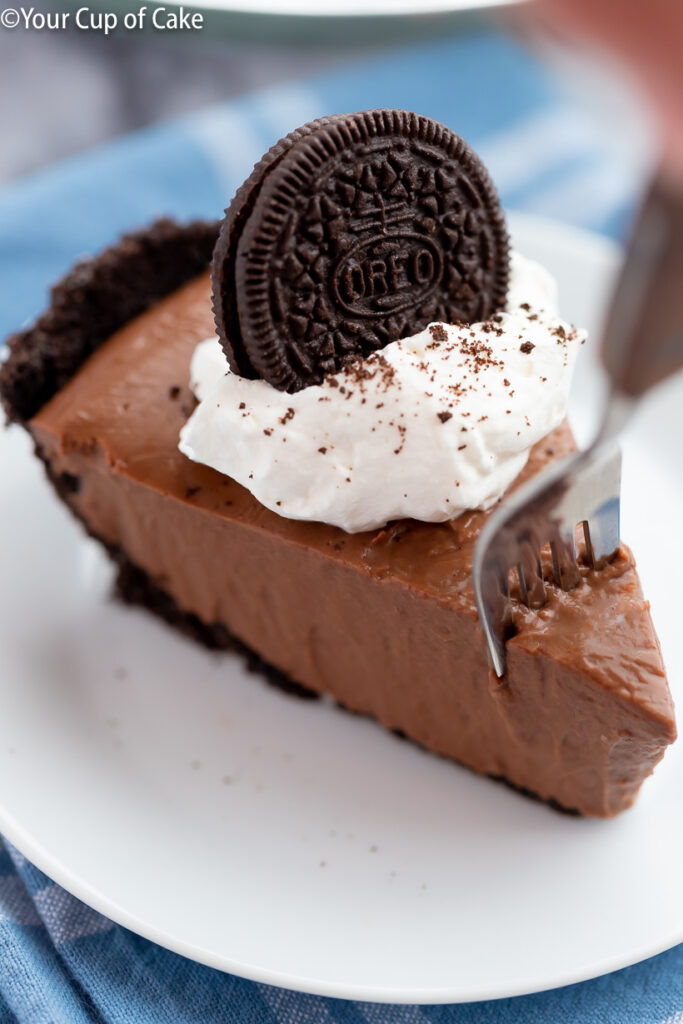 Chocolate Cream Pie with an Oreo Crust for Thanksgiving!