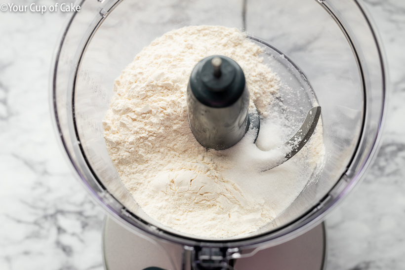 Making butter pie crust