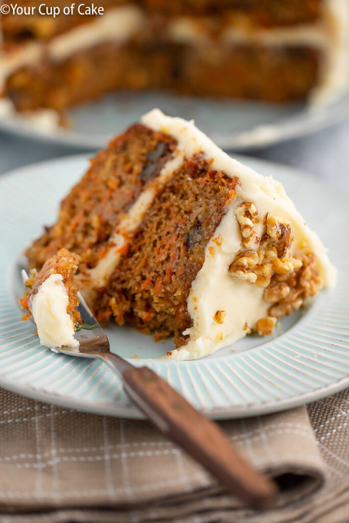 WOW this Carrot Cake with cream cheese frosting is AMAZING. An Easter dessert must!